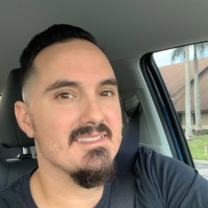 Meet your Posher, Luis